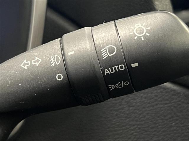 カローラクロス ハイブリッド　Ｚ　認定中古車　モデリスタフルエアロ　ディスプレイオーディオ　パノラミックビューモニター　ＥＴＣ２．０　トヨタセーフティセンス　ブラインドスポットモニター　リヤクロストラフィックアラート　シートヒーター（13枚目）