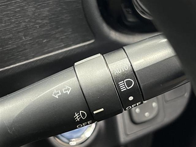 アクア S スマートキープッシュスタート キーレスエントリ LEDヘッドライト イモビ ナビ&TV ワンオーナー車 オートエアコン デュアルエアバック ESC パワーウィンドウ ETC SRS ワンセグTV(10枚目)