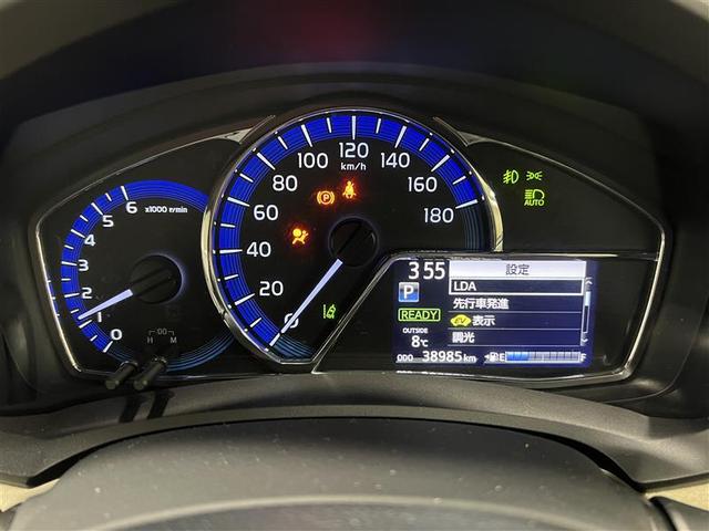 カローラフィールダー ハイブリッドＧ　ダブルバイビー　認定中古車　トヨタセーフティセンス　プリクラッシュセーフティ　レーンデパーチャーアラート　オートマチックハイビーム　ホワイトシート　７インチナビ　バックモニター　ＥＴＣ　スマートキー　点検記録簿（13枚目）