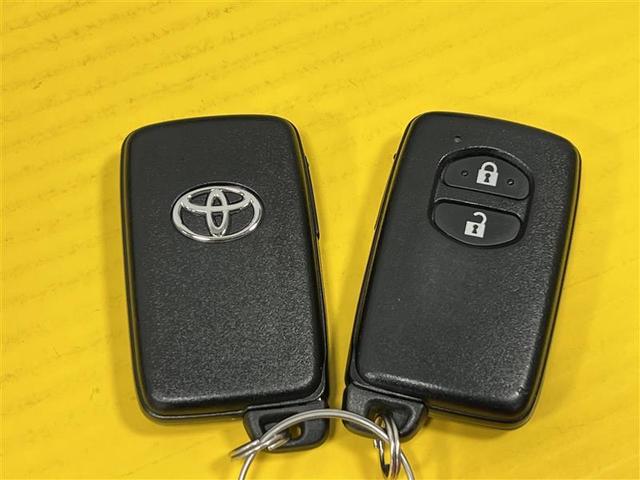 カローラフィールダー ハイブリッドＧ　ダブルバイビー　認定中古車　トヨタセーフティセンス　プリクラッシュセーフティ　レーンデパーチャーアラート　オートマチックハイビーム　ホワイトシート　７インチナビ　バックモニター　ＥＴＣ　スマートキー　点検記録簿（27枚目）