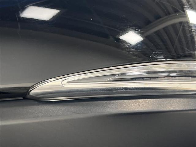 アルファード ２．５Ｓ　タイプゴールド　イモビ　バックモニタ－　ＬＥＤランプ　１オーナー車　エアコン　横滑防止装置　ＡＣ１００Ｖ電源　アルミ　パワーウィンドウ　メディアプレイヤー接続　ＡＢＳ　キーレス　３列シート　メモリーナビ　エアバッグ（6枚目）