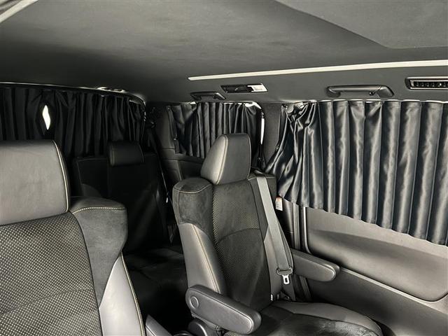 アルファード ２．５Ｓ　タイプゴールド　イモビ　バックモニタ－　ＬＥＤランプ　１オーナー車　エアコン　横滑防止装置　ＡＣ１００Ｖ電源　アルミ　パワーウィンドウ　メディアプレイヤー接続　ＡＢＳ　キーレス　３列シート　メモリーナビ　エアバッグ（30枚目）