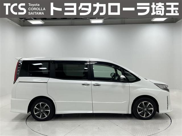 ノア Si ダブルバイビーII 横滑防止装置 PCS スマートキ- Wエアコン Bモニター DVD再生可 フルセグテレビ ETC付き アイドリングS オートエアコン PS クルーズC ナビ&TV PW ウォークスルー ワンオーナ(5枚目)