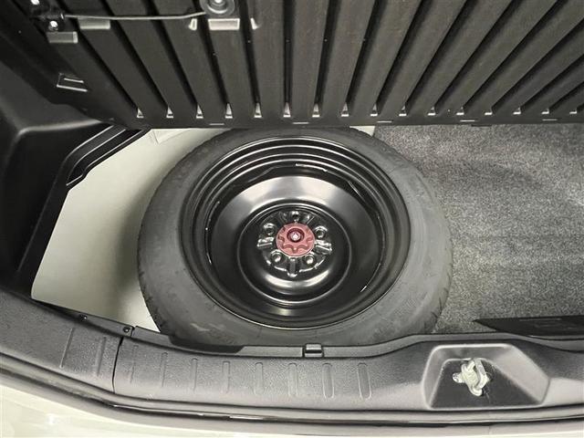 ノア Si ダブルバイビーII 横滑防止装置 PCS スマートキ- Wエアコン Bモニター DVD再生可 フルセグテレビ ETC付き アイドリングS オートエアコン PS クルーズC ナビ&TV PW ウォークスルー ワンオーナ(8枚目)