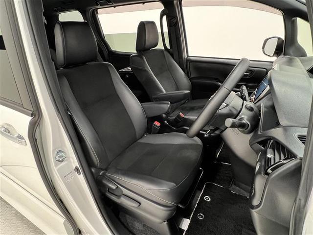 ノア Si ダブルバイビーII 横滑防止装置 PCS スマートキ- Wエアコン Bモニター DVD再生可 フルセグテレビ ETC付き アイドリングS オートエアコン PS クルーズC ナビ&TV PW ウォークスルー ワンオーナ(22枚目)