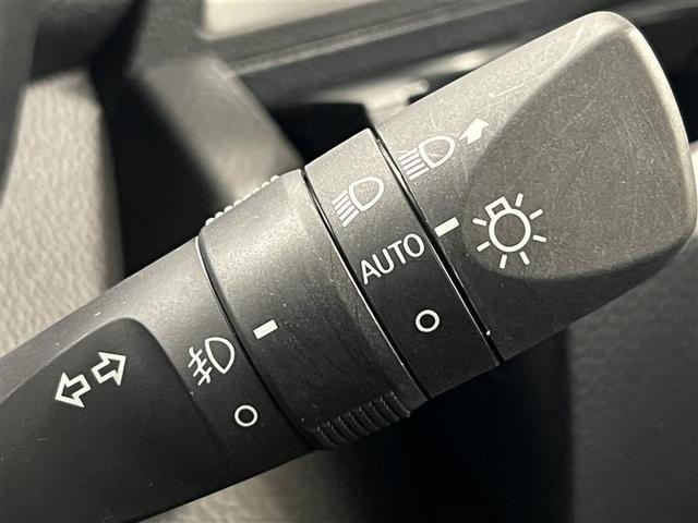 ルーミー カスタムＧ　アイドリング　両側電動ＳＤ　ＬＥＤヘット　バックビューモニター　衝突回避ブレーキ　地デジ　スマートキー　メモリナビ　クルーズコントロール　点検記録簿　ＤＶＤ　ＥＴＣ　ドライブレコーダー　１オーナー（12枚目）