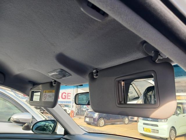 カローラフィールダー ハイブリッドＧ　認定中古車　禁煙車　運転席・助手席エアバック　ＨＩＤヘッドライト　７インチＳＤナビ　バックモニター　ＥＴＣ　シートヒーター　電動フェンダーランプ　スペアタイヤ　スマートキー　点検記録簿（43枚目）