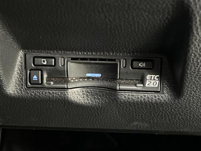 ヤリスクロス Ｇ　ワンオーナ　衝突被害軽減ブレーキ　横滑り防止機能　エアバック　盗難防止装置　フルオートエアコン　スマートキー＆プッシュスタート　アルミ　定期点検記録簿　キーフリー　メディアプレイヤー接続　メモリナビ（17枚目）