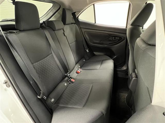 ヤリスクロス Ｇ　ワンオーナ　衝突被害軽減ブレーキ　横滑り防止機能　エアバック　盗難防止装置　フルオートエアコン　スマートキー＆プッシュスタート　アルミ　定期点検記録簿　キーフリー　メディアプレイヤー接続　メモリナビ（23枚目）