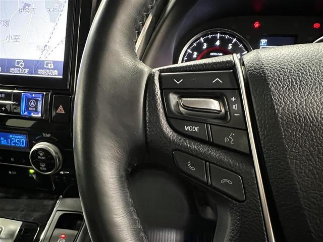 アルファード ２．５Ｓ　Ｃパッケージ　ＤＶＤ再生機能　両側ＰＳＤ　電動パワーシート　ワンオーナ－　バックモニタ－　地デジＴＶ　ナビ＆ＴＶ　記録簿有　アルミホイール　横滑り防止機能　ＡＣ１００Ｖ電源　クルコン　ＬＥＤヘッドライト　スマキー（11枚目）