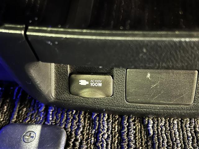 アルファード ２．５Ｓ　Ｃパッケージ　ＤＶＤ再生機能　両側ＰＳＤ　電動パワーシート　ワンオーナ－　バックモニタ－　地デジＴＶ　ナビ＆ＴＶ　記録簿有　アルミホイール　横滑り防止機能　ＡＣ１００Ｖ電源　クルコン　ＬＥＤヘッドライト　スマキー（31枚目）
