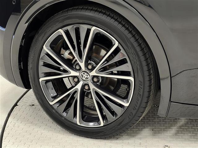 プリウス Z 認定中古車 禁煙車 追突軽減ブレーキ LEDヘッドライト オートマチックハイビーム ハンドルヒーター ディスプレイオーディオ フルセグ パノラミックビューモニター シートヒーター ETC2.0(6枚目)