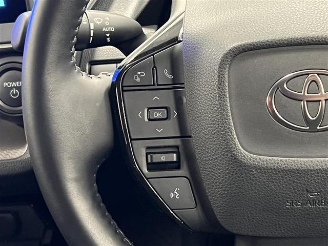 プリウス Z 認定中古車 禁煙車 追突軽減ブレーキ LEDヘッドライト オートマチックハイビーム ハンドルヒーター ディスプレイオーディオ フルセグ パノラミックビューモニター シートヒーター ETC2.0(9枚目)