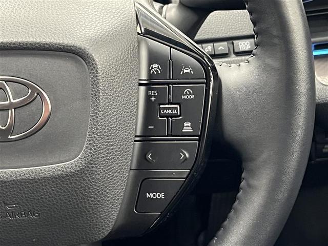 プリウス Z 認定中古車 禁煙車 追突軽減ブレーキ LEDヘッドライト オートマチックハイビーム ハンドルヒーター ディスプレイオーディオ フルセグ パノラミックビューモニター シートヒーター ETC2.0(10枚目)