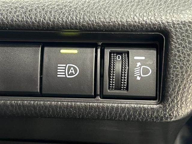 プリウス Z 認定中古車 禁煙車 追突軽減ブレーキ LEDヘッドライト オートマチックハイビーム ハンドルヒーター ディスプレイオーディオ フルセグ パノラミックビューモニター シートヒーター ETC2.0(25枚目)