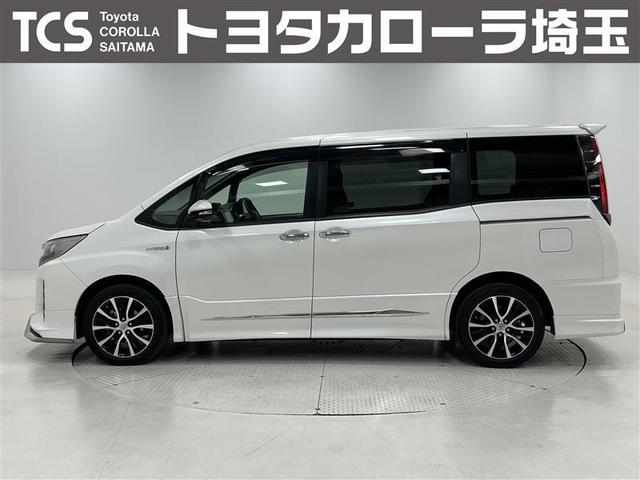 ノア ハイブリッドＳｉ　ダブルバイビーＩＩ　スマキー　デュアルエアコン　助手席エアバッグ　ＬＥＤライト　ワンオーナー車　クルコン　整備記録簿　バックモニタ　エアロ　メモリーナビ　フルセグ　ナビＴＶ　ＤＶＤ再生　イモビライザー　ＥＴＣ　３列シート（4枚目）