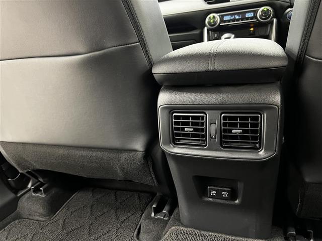 ＲＡＶ４ ハイブリッドＧ　点検記録簿　ＬＥＤライト　アルミ　フルセグＴＶ　横滑り防止　盗難防止装置　オートエアコン　電動シート　クルーズＣ　キーレス　スマートキー　ＴＶナビ　ワンオーナー車　メモリーナビ　エアバッグ　ＥＴＣ（22枚目）
