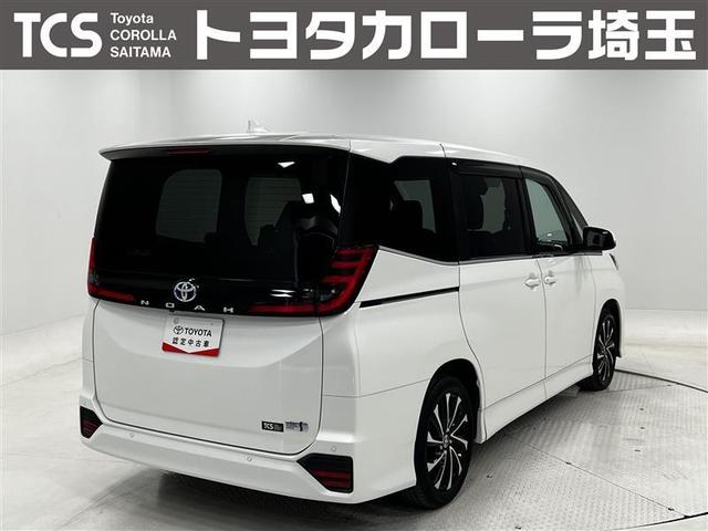 ノア ハイブリッドＳ－Ｚ　Ｒカメラ　ダブルエアコン　スマートキ－　ＬＥＤヘッドライト　クルコン　横滑り防止機能　３列シート　ミュージックプレイヤー接続可　ＥＴＣ　エアバッグ　ＡＢＳ　キーレス　パワステ　アルミホイール　エアコン（2枚目）
