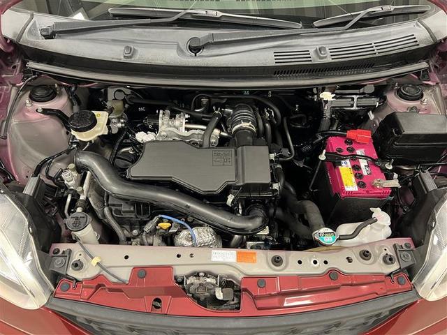 パッソ Ｘ　Ｌパッケージ　アイドリングＳ　地デジＴＶ　ＤＶＤ　スマートキ－　パワーウインドウ　メモリナビ　ベンチシート　横滑り防止装置　助手席エアバッグ　ナビ＆ＴＶ　キーレス　パワーステアリング　エアバッグ　ＡＢＳ（8枚目）