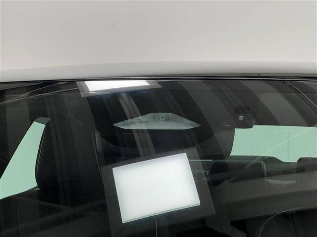 クラウンクロスオーバー Ｇアドバンスド　テレビ　プリクラッシュブレーキ　本革　試乗車　横滑防止装置　Ｐシート　Ｂカメラ　フルセグテレビ　オートエアコン　スマキー　クルコン　ＡＣ１００Ｖ　ドライブレコーダー　ＡＵＸ　ＬＥＤヘッドライト　ＥＴＣ（26枚目）