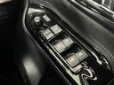 運転席からも左側自動スライドドアの開閉操作ができます!