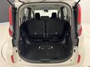 状況に応じてサードシートをセカンドシート下に格納すれば沢山の荷物が載せられます!