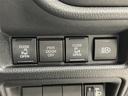運転席からも自動スライドドアの開閉操作ができます!