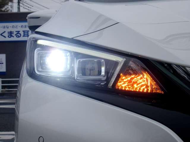 X Vセレクション メモリーナビ付き・社有車アップ(5枚目)