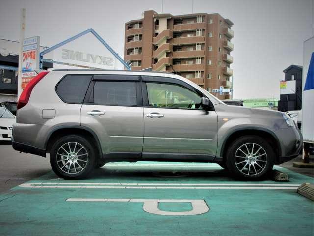 エクストレイル 20Xtt 4WD メモリ-ナビ Bカメラ 全席シ-トヒ-タ-(9枚目)
