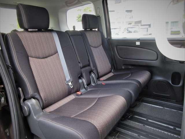 セレナ 2.0 ハイウェイスター Vセレクション+Safety S-HYBRID アドバンストセーフティ PKG アンシャンテ送迎タイプ(17枚目)