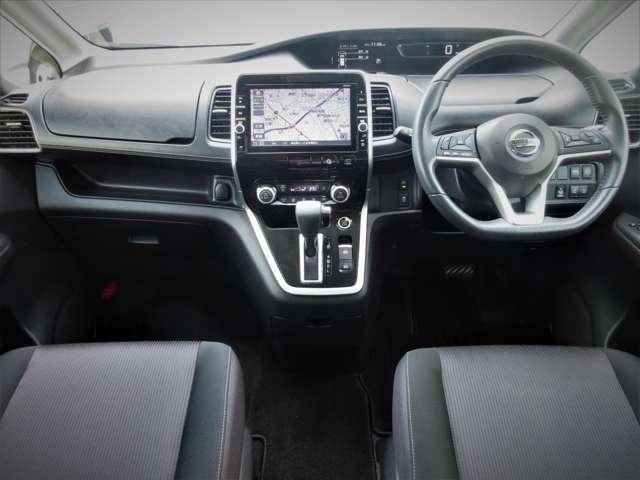 セレナ 2.0 ハイウェイスター プロパイロット エディション 9インチナビ 後席FDモニタ- ドラレコ(4枚目)