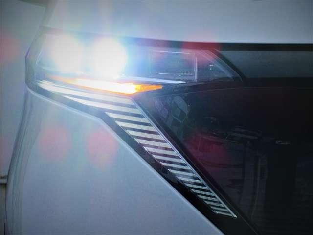 サクラ G コネクトナビ 前後ドラレコ プロパイロット SOSコール アラウンドビュ- LEDライト シ-トヒ-タ- ハンドルヒ-タ- ドライブモード 衝突被害軽減ブレ-キ 踏み間違い衝突防止 障害物センサ-(5枚目)