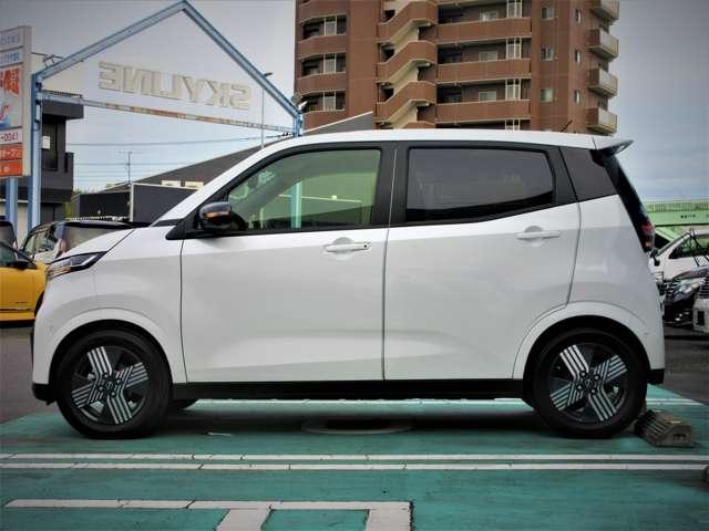 サクラ G コネクトナビ 前後ドラレコ プロパイロット SOSコール アラウンドビュ- LEDライト シ-トヒ-タ- ハンドルヒ-タ- ドライブモード 衝突被害軽減ブレ-キ 踏み間違い衝突防止 障害物センサ-(7枚目)