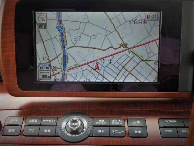 エルグランド 350XL 4WD 本革PWシ-ト ツインサンル-フ BOSE 後席FDモニタ- シ-トヒ-タ- 後席カーテン 2列目シ-ト回転対面仕様 キセノン クルコン バック&サイドカメラ 障害物センサ- 日産ワイド保証(10枚目)