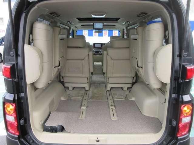 エルグランド 350XL 4WD 本革PWシ-ト ツインサンル-フ BOSE 後席FDモニタ- シ-トヒ-タ- 後席カーテン 2列目シ-ト回転対面仕様 キセノン クルコン バック&サイドカメラ 障害物センサ- 日産ワイド保証(20枚目)