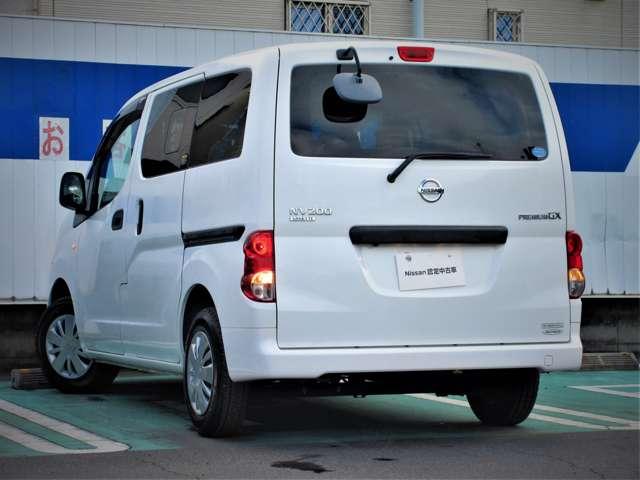 NV200バネットバン プレミアムGX 乗車定員5人 積載量600Kg インテリジェントキ- プライバシ-ガラス 両側スライドドア スライドサイドウィンドウ パワ-ウィンドウ 前後ドラレコ バックカメラ フォグランプ 日産ワイド保証付帯(7枚目)