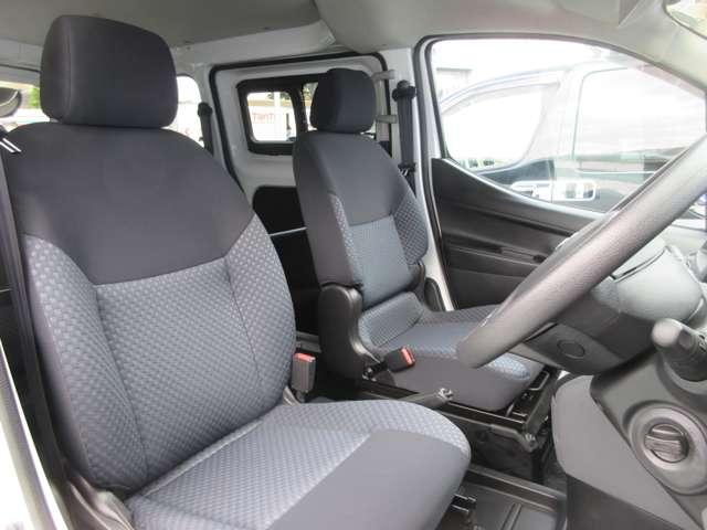 NV200バネットバン プレミアムGX 乗車定員5人 積載量600Kg インテリジェントキ- プライバシ-ガラス 両側スライドドア スライドサイドウィンドウ パワ-ウィンドウ 前後ドラレコ バックカメラ フォグランプ 日産ワイド保証付帯(17枚目)
