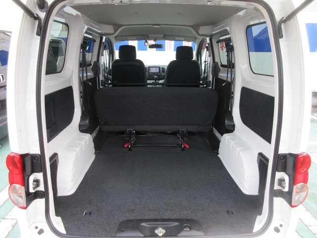 NV200バネットバン プレミアムGX 乗車定員5人 積載量600Kg インテリジェントキ- プライバシ-ガラス 両側スライドドア スライドサイドウィンドウ パワ-ウィンドウ 前後ドラレコ バックカメラ フォグランプ 日産ワイド保証付帯(19枚目)