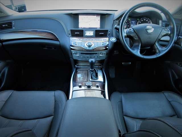 フーガ 370VIP BOSEサウンド VIPパッケ-ジ セミアニリン本革 PWシ-ト エアコンディショニングシ-ト アクティブクルコン 前後ドラレコ 車線逸脱防止 キセノンライト フロントエアロバンパ- 日産ワイド保証(4枚目)