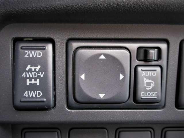 ジューク 1.6 16GT FOUR ドレスアップ 4WD メモリ-ナビ インタ-ク-ラ-付タ-ボ(15枚目)