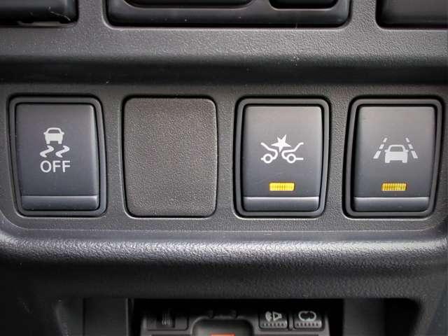 ジューク 1.6 16GT FOUR ドレスアップ 4WD メモリ-ナビ インタ-ク-ラ-付タ-ボ(16枚目)