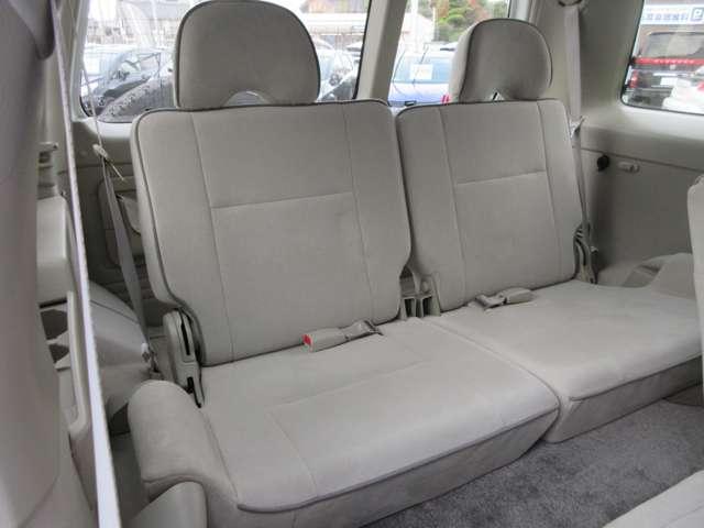 サファリ グランロードリミテッド ◆3列7人◆社外LEDライト◆パートタイム4WD◆クルコン◆ヘッドライトウォッシャ-◆リヤク-ラ-◆スノーモ-ド◆MTモード付5速AT◆背面タイヤ◆リヤドア観音開き◆サイドステップ◆日産ワイド保証付帯(17枚目)