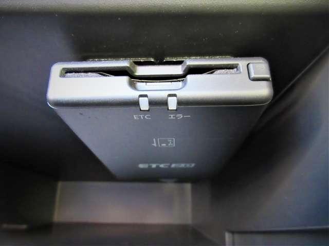 ノート e-パワー メダリスト ◆プレミアムホワイトインテリア◆ドラレコ◆メモリ-ナビ◆アラウンドビュー◆LEDライト◆ハイビ-ムアシスト◆スマ-トル-ムミラ-◆衝突被害軽減ブレ-キ◆踏み間違い防止◆障害物センサ-◆車線逸脱警報◆(12枚目)