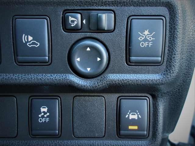 ノート e-パワー メダリスト ◆プレミアムホワイトインテリア◆ドラレコ◆メモリ-ナビ◆アラウンドビュー◆LEDライト◆ハイビ-ムアシスト◆スマ-トル-ムミラ-◆衝突被害軽減ブレ-キ◆踏み間違い防止◆障害物センサ-◆車線逸脱警報◆(13枚目)