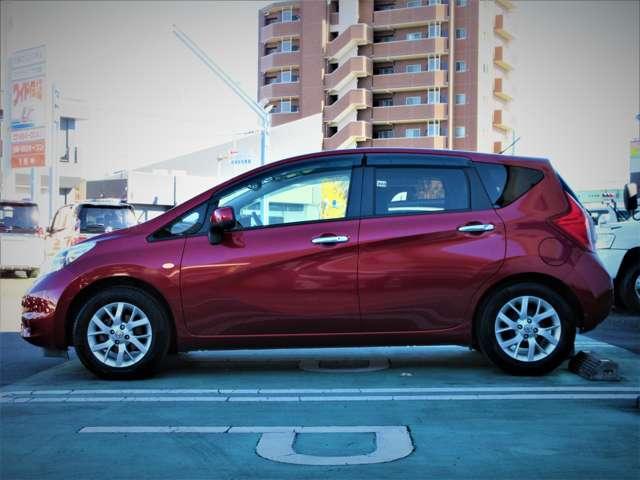 ノート １．２　メダリスト　エマージェンシーブレーキ　パッケージ　下取ワンオ－ナ－　純正メモリ－ナビ　ＥＴＣ（7枚目）