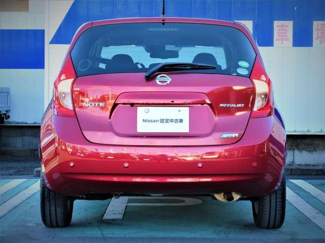 ノート １．２　メダリスト　エマージェンシーブレーキ　パッケージ　下取ワンオ－ナ－　純正メモリ－ナビ　ＥＴＣ（8枚目）