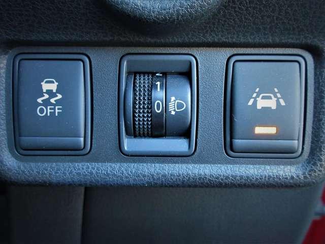 ノート １．２　メダリスト　エマージェンシーブレーキ　パッケージ　下取ワンオ－ナ－　純正メモリ－ナビ　ＥＴＣ（16枚目）