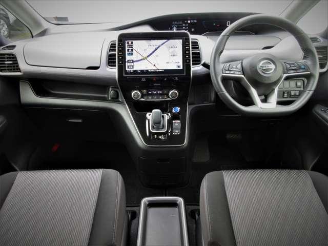 セレナ １．２　ｅ－ＰＯＷＥＲ　ハイウェイスター　Ｖ　下取ワンオ－ナ－　プロパイロット　ドラレコ（4枚目）