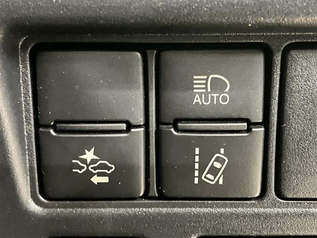 ノア Si ダブルバイビーII 横滑防止装置 PCS スマートキ- Bモニター DVD再生可 ドライブレコ フルセグテレビ ETC付き アイドリングS オートエアコン PS クルーズC ナビ&TV PW ウォークスルー LEDヘッド(11枚目)