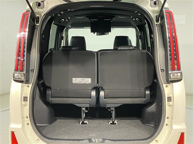 ノア Si ダブルバイビーII 横滑防止装置 PCS スマートキ- Bモニター DVD再生可 ドライブレコ フルセグテレビ ETC付き アイドリングS オートエアコン PS クルーズC ナビ&TV PW ウォークスルー LEDヘッド(20枚目)